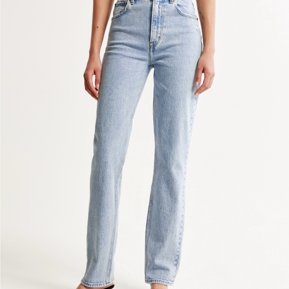 Abercrombie & Fitch 90s Straight Leg Jeans Ultra High Rise